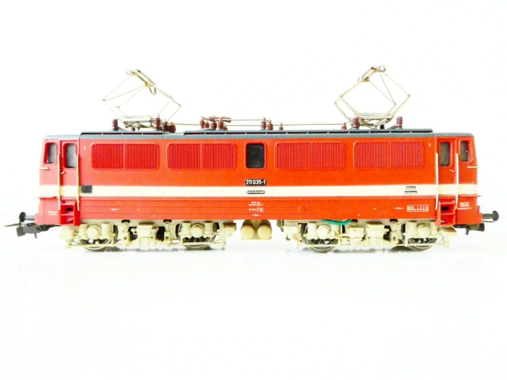 H0 PIKO Elektrická lokomotiva E 211 035-1 DR OSVĚTLENÁ