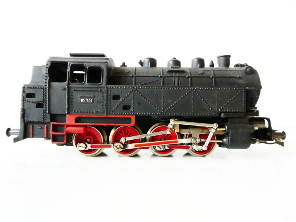 H0 PIKO Parní lokomotiva BR 81 701 DR OSVĚTLENÁ PĚKNÝ STAV