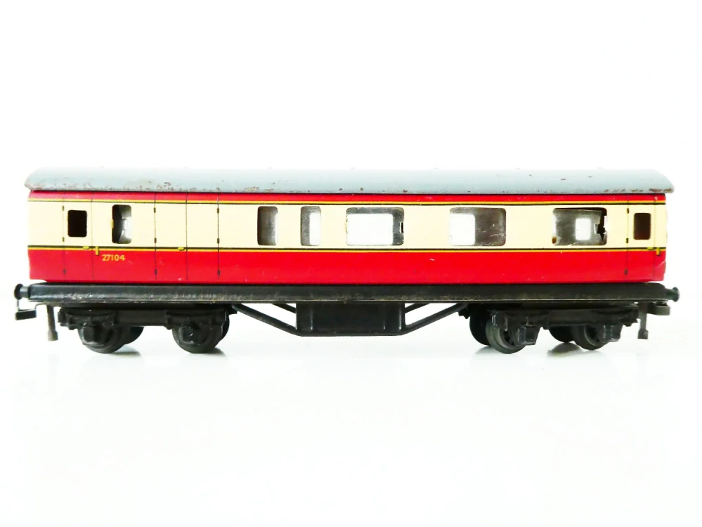 H0 TRIX TTR Osobní vůz 4-osý zn. 27104 / 451644 471304 BRIT PATS - KOVOVÝ VŮZ - ANTIK PĚKNÝ STAV