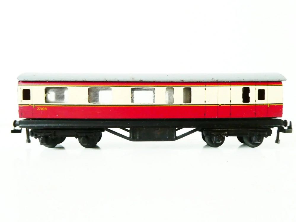 H0 TRIX TTR Osobní vůz 4-osý zn. 27104 / 451644 471304 BRIT PATS - KOVOVÝ VŮZ - ANTIK PĚKNÝ STAV