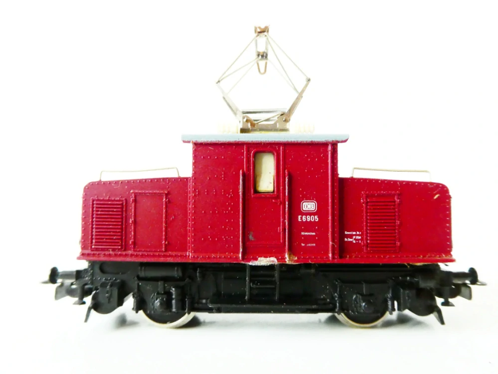H0 PIKO Elektrická lokomotiva E69 05 DB PĚKNÝ STAV 