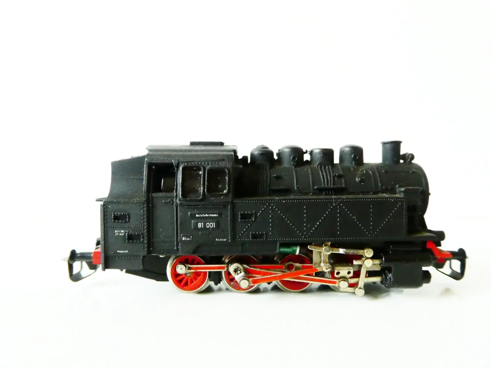 TT ZEUKE/BTTB Parní lokomotiva BR 81 001 DR TOP STAV NEPOUŽÍVANÁ v krabičce