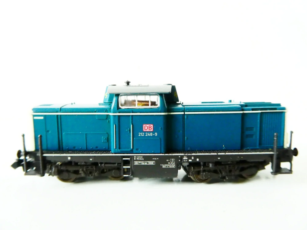 N FLEISCHMANN piccolo 7231 Dieselová lokomotiva BR 212 248-9 DB OSVĚTLENÁ TOP STAV NOVÁ NEPOUŽITÁ v originální krabičce