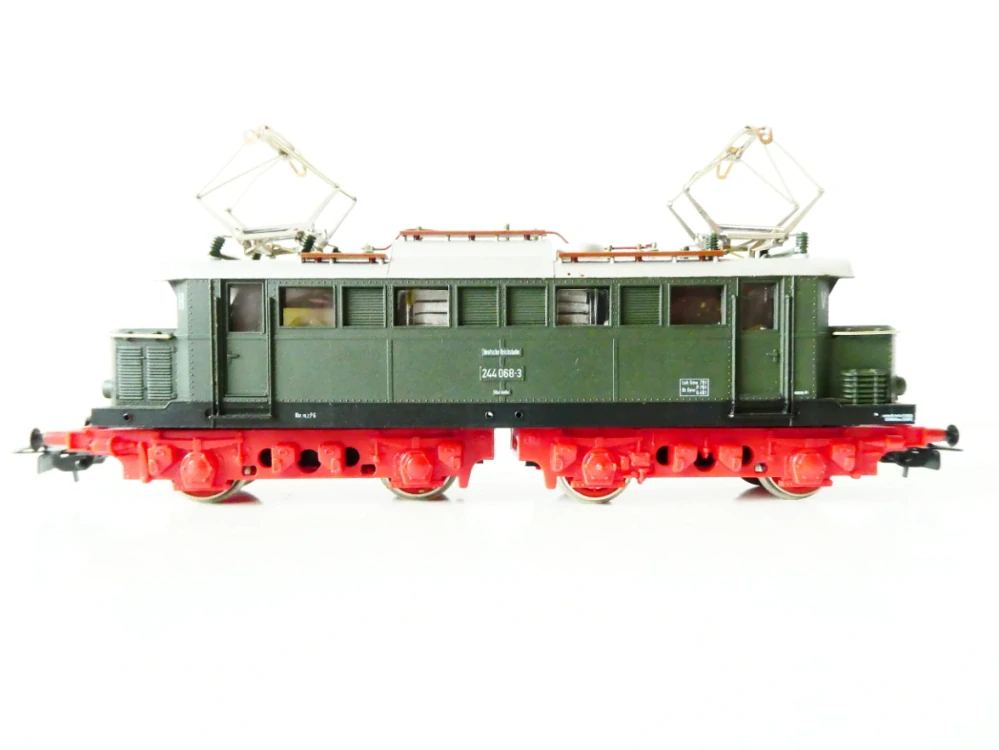 H0 PIKO Elektrická lokomotiva BR 244 068-3 DR TOP STAV NEPOUŽÍVANÁ v originální krabičce s průvodním listem
