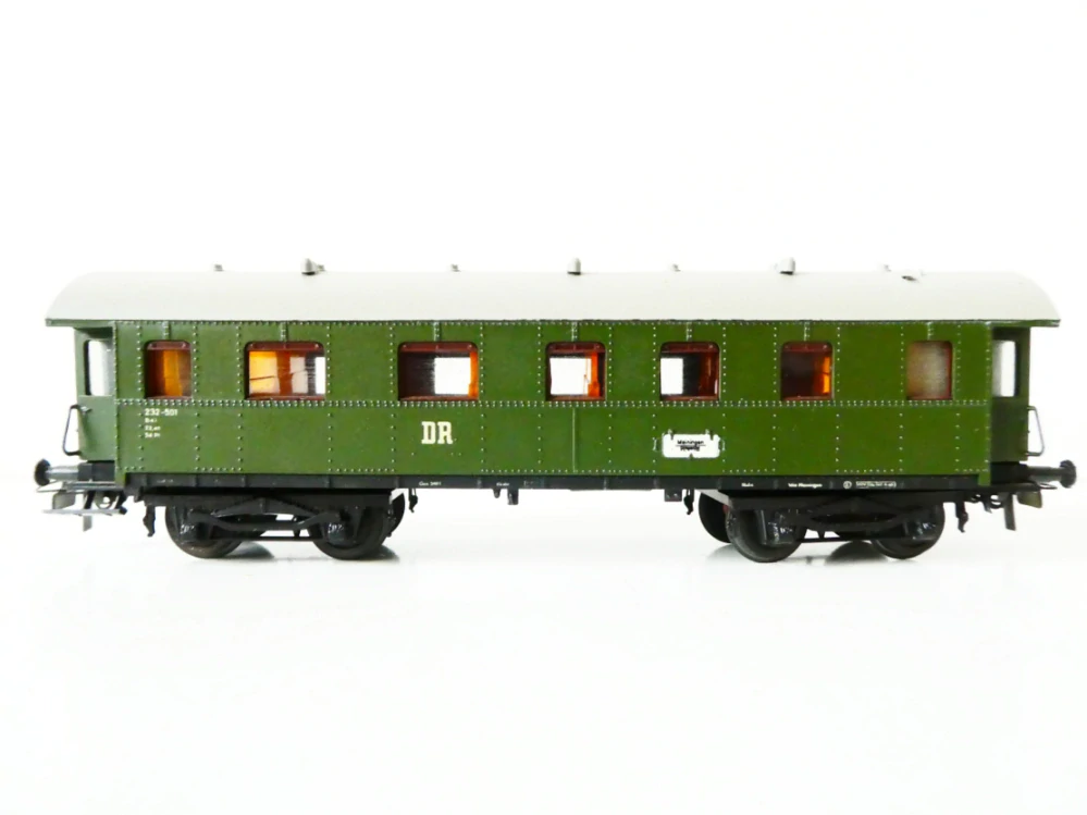 H0 SCHICHT- Osobní vůz 232-501 DR PĚKNÝ STAV