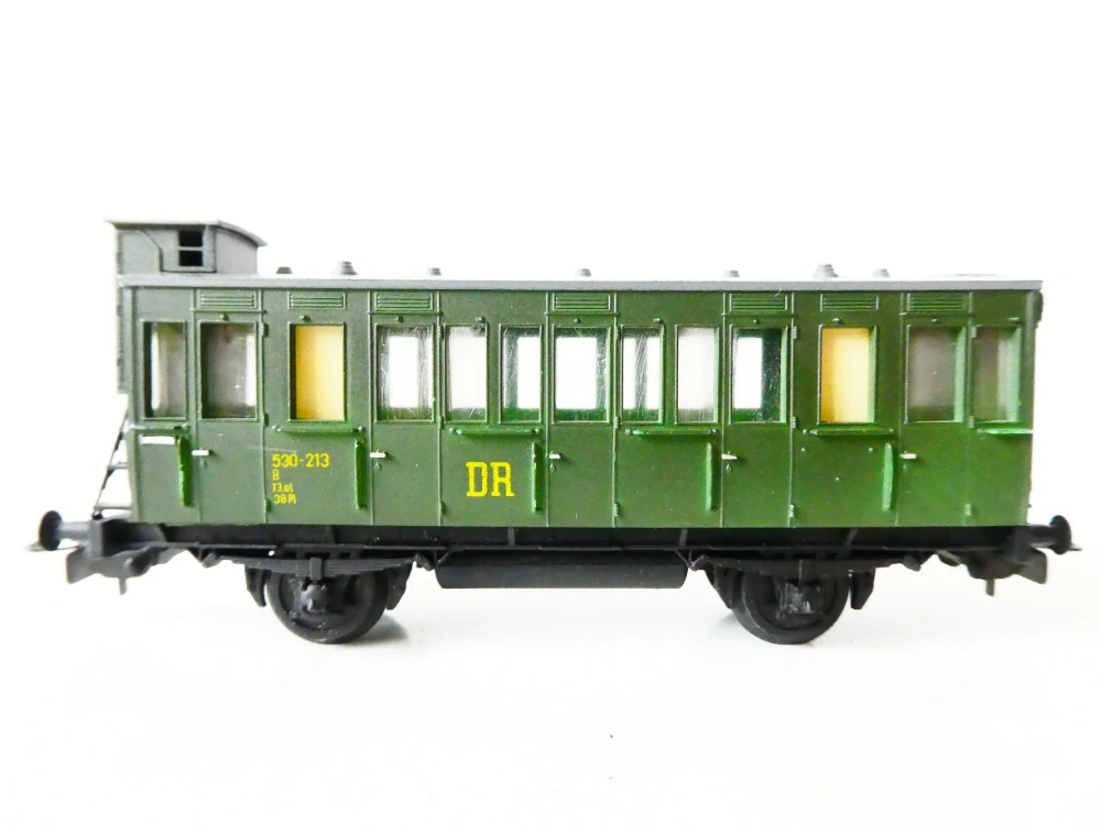 H0 PIKO Osobní vůz 530-213 s budkou brzdaře DR PĚKNÝ STAV