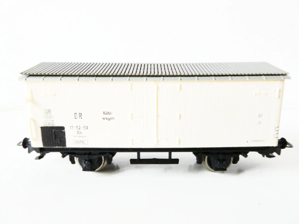 H0 PIKO Chladírenský vůz Kühlwagen 17-52-53 DR TOP STAV