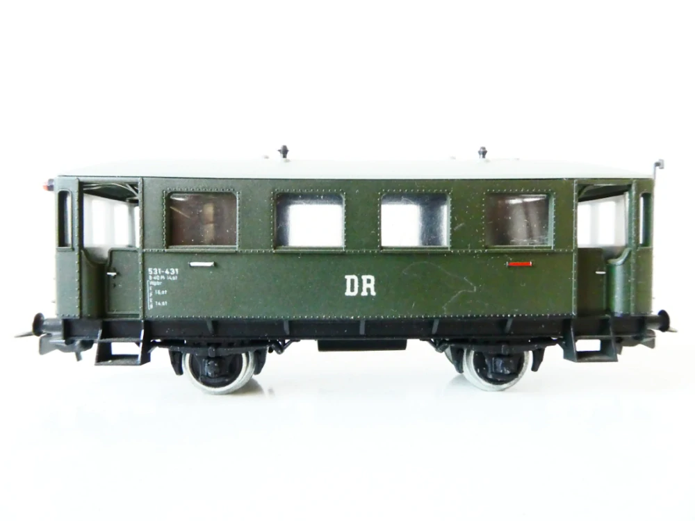 H0 PIKO Osobní vůz 531-431 DR OSVĚTLENÝ PĚKNÝ STAV