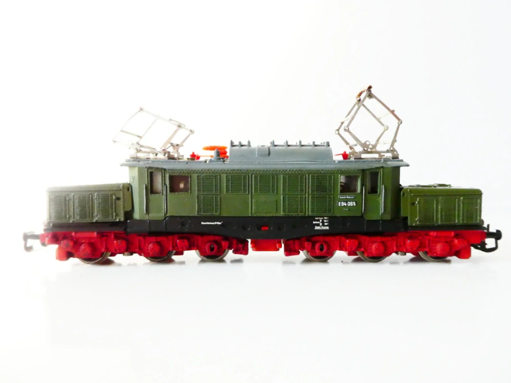 TT BTTB Elektrická lokomotiva E 94 065 DR 