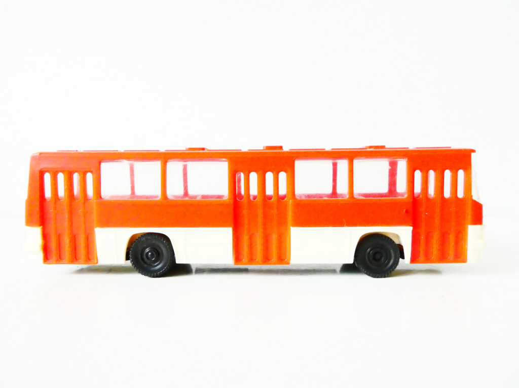 H0 VEB Berlinplast Autobus IKARUS 260 PĚKNÝ STAV