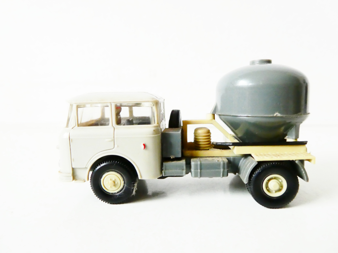 H0 Permot Hruska Nákladní automobil ŠKODA na přepravu cementu PĚKNÝ STAV