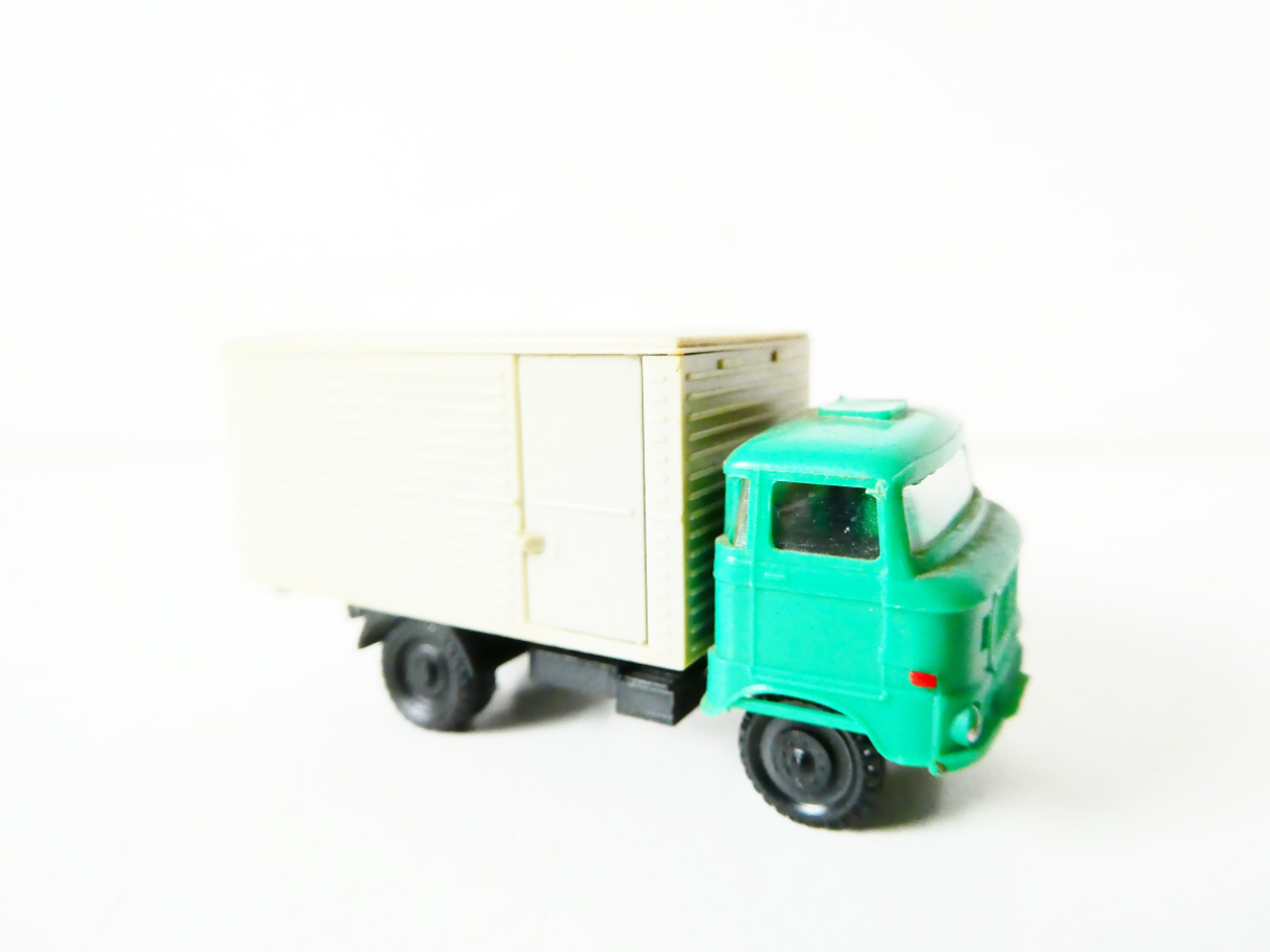 TT VEB Berlinplast Nákladní automobil IFA W50 skříň PĚKNÝ STAV