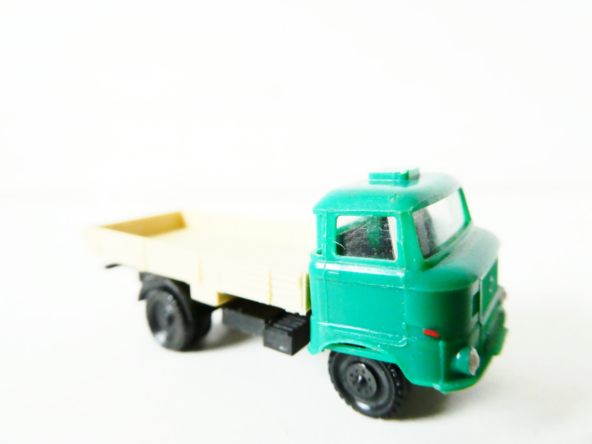 TT VEB Berlinplast Nákladní automobil IFA W50 valník PĚKNÝ STAV