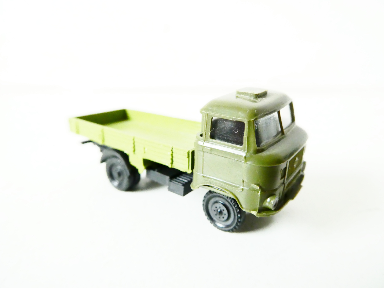 TT VEB Berlinplast Nákladní automobil IFA W50 valník