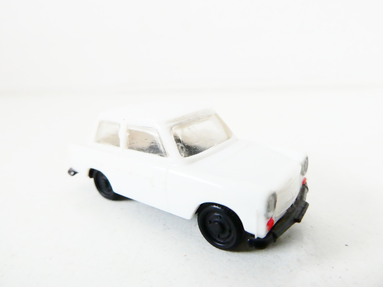 H0 S.E.S. Osobní automobil Trabant 601 bílý PĚKNÝ STAV