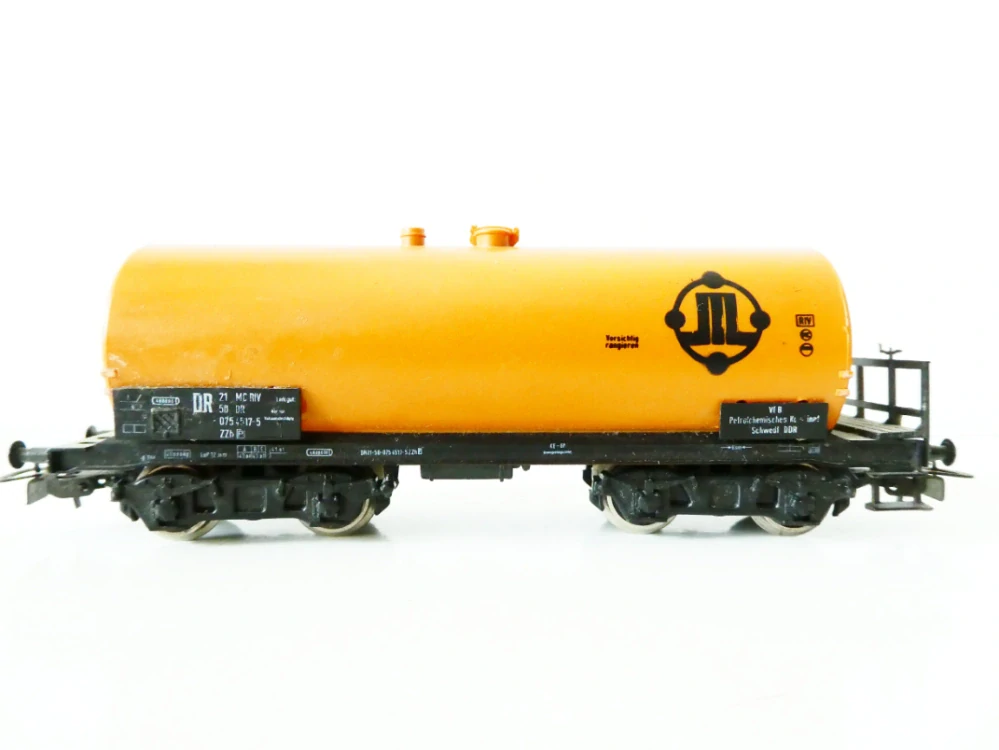 H0 PIKO Cisternový vůz  PCK Schwedt  21 50 075 4517-5 DR