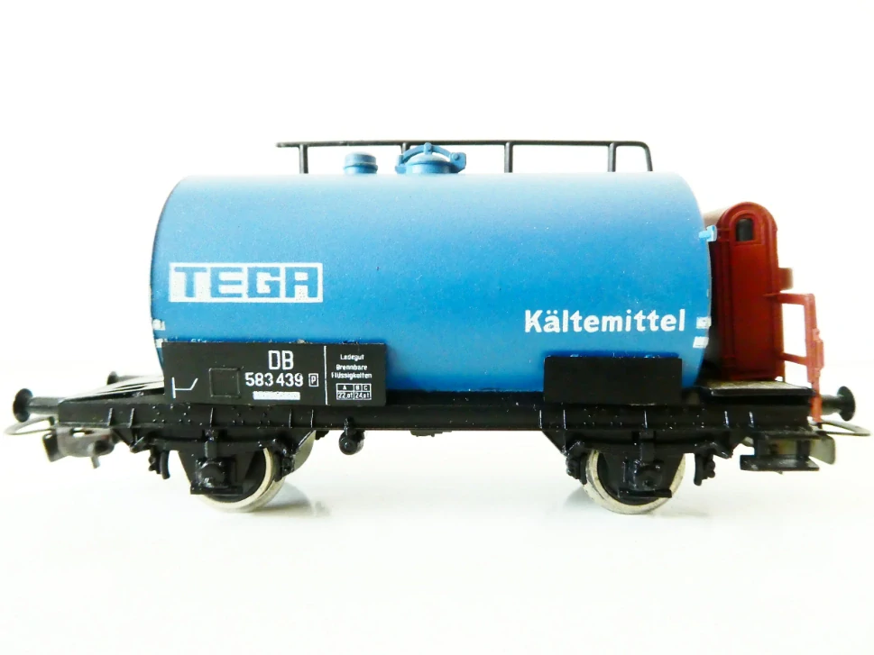 H0 PIKO Cisternový vůz TEGA Kältemittel 583 439 s budkou brzdaře DB PĚKNÝ STAV