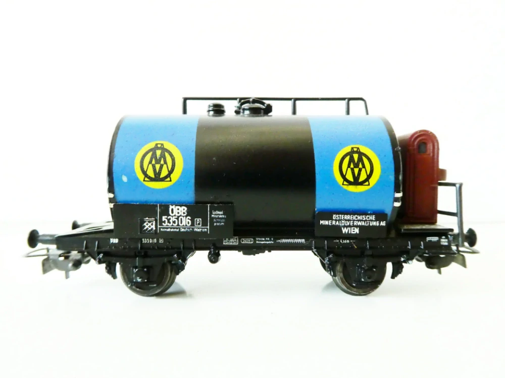 H0 PIKO Cisternový vůz ÖMV 535 016 s budkou brzdaře ÖBB PĚKNÝ STAV