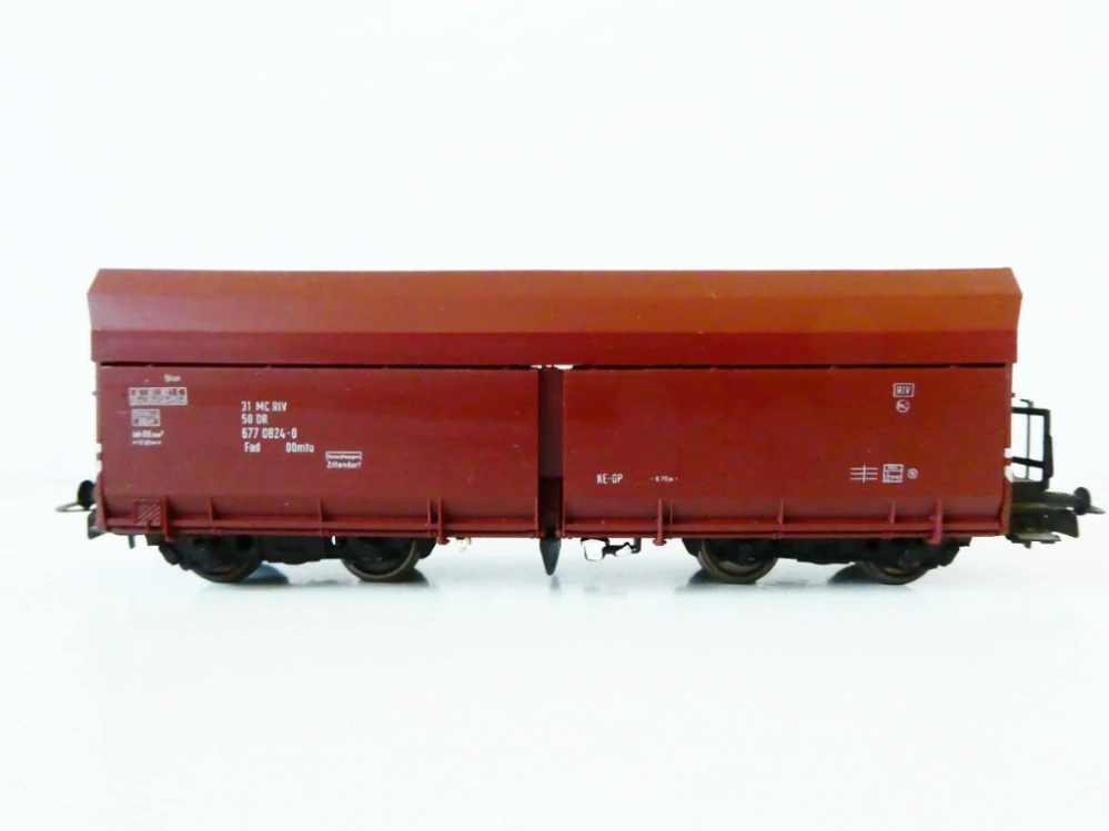 H0 PIKO Výsypný vůz 50 677 0824-0 DR PĚKNÝ STAV