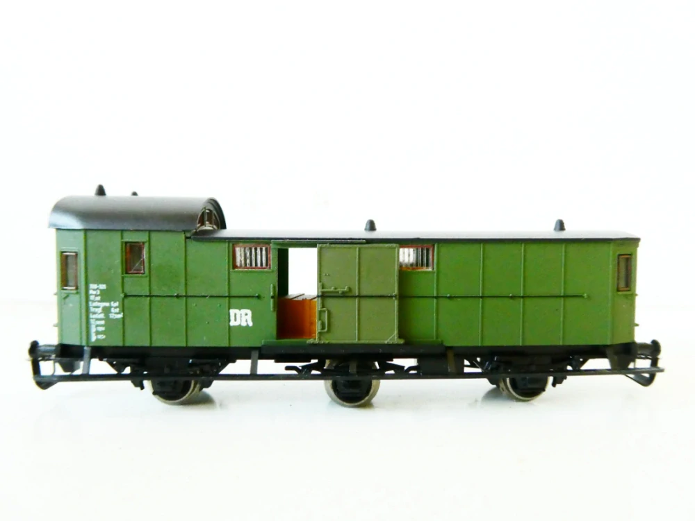 TT BTTB Služební zavazadlový vůz 720-321 Pw3 s posuvnými vraty a balíky 3-osý DR TOP STAV NEPOUŽITÝ