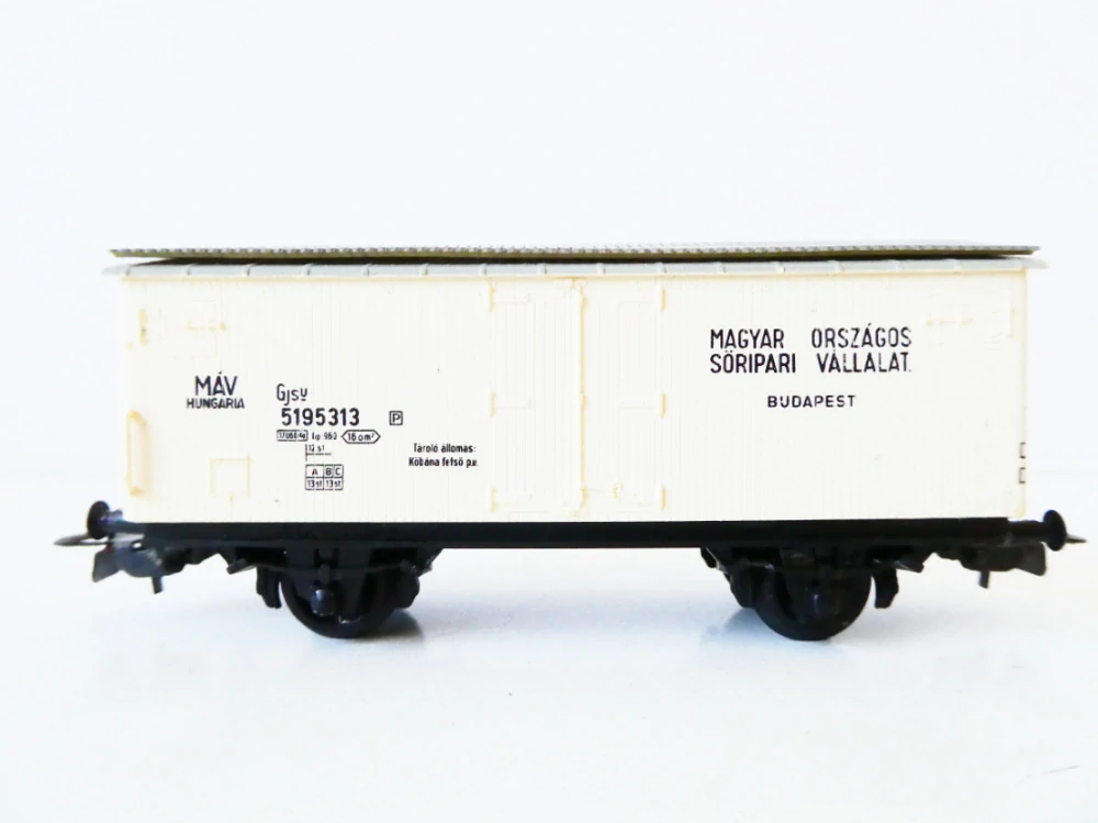 H0 PIKO Chladírenský vůz 5195313 MAV PĚKNÝ STAV