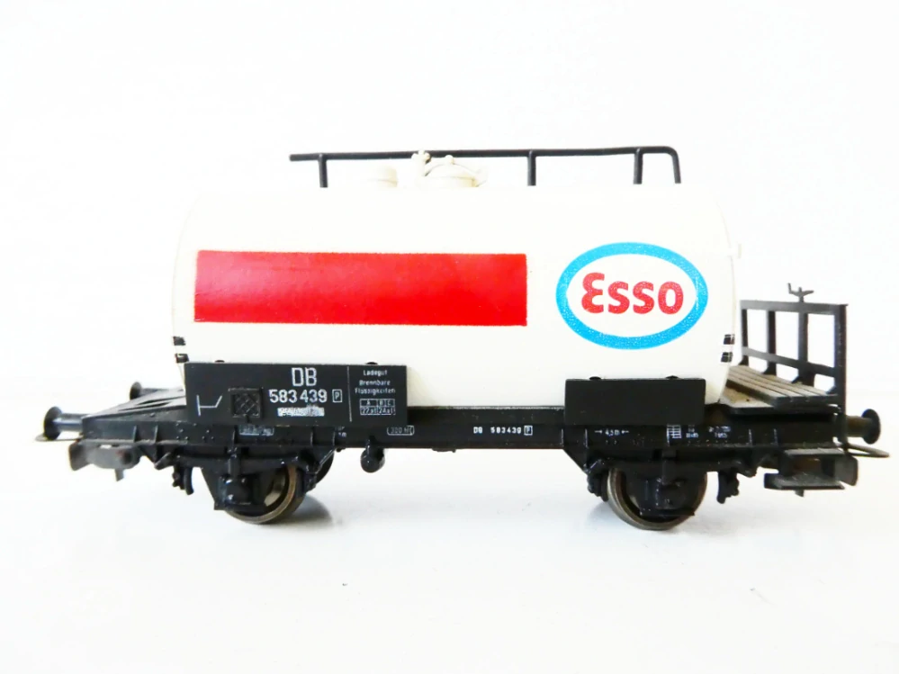 H0 PIKO Cisternový vůz 583 439 ESSO DB TOP STAV