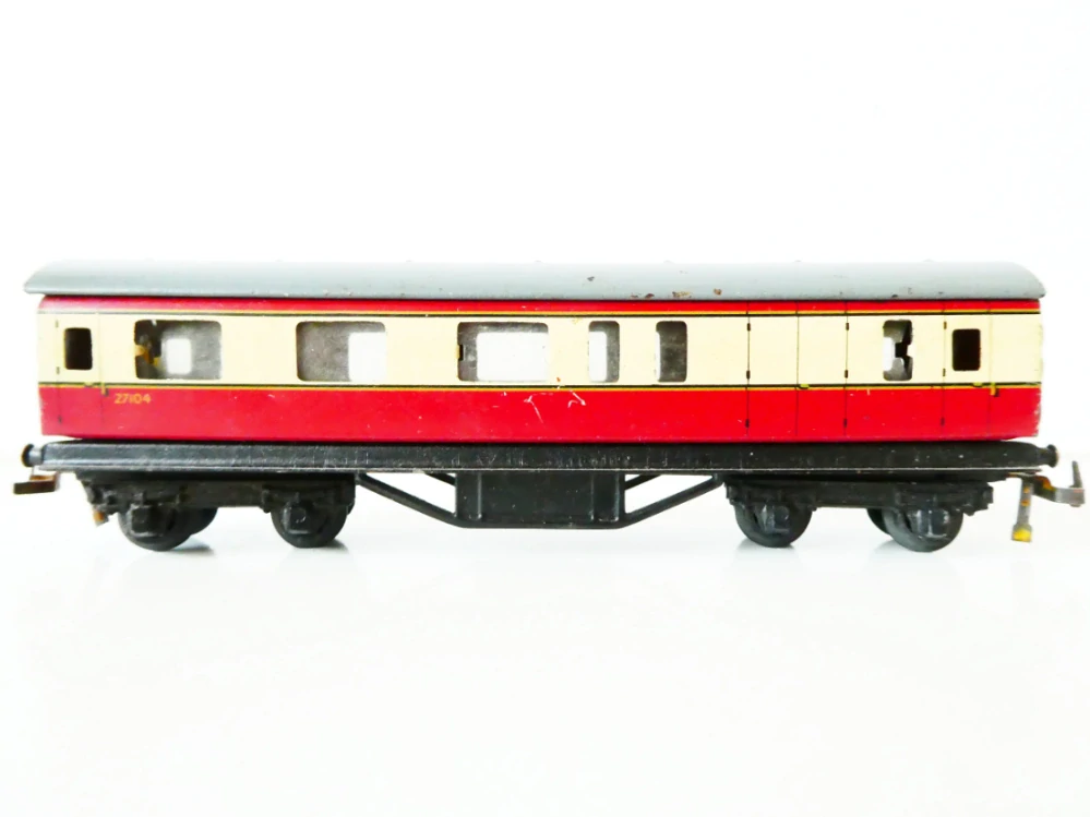 H0 TRIX TTR Osobní vůz 4-osý zn. 27104 / 451644 471304 BRIT PATS - KOVOVÝ VŮZ - ANTIK PĚKNÝ STAV