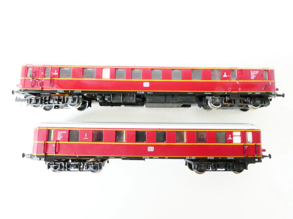 H0 PIKO Dieselová motorová souprava - Motorový vůz VT 33 106 1/2. tř. + vůz VS 145 074 1/2.tř. DB OSVĚTLENÁ 