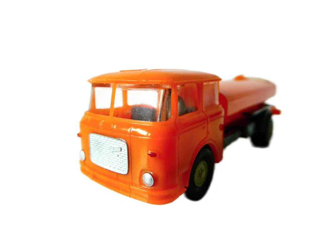 H0 PERMOT Nákladní automobil ŠKODA - Kropící vůz oranžový - v krabičce PĚKNÝ STAV