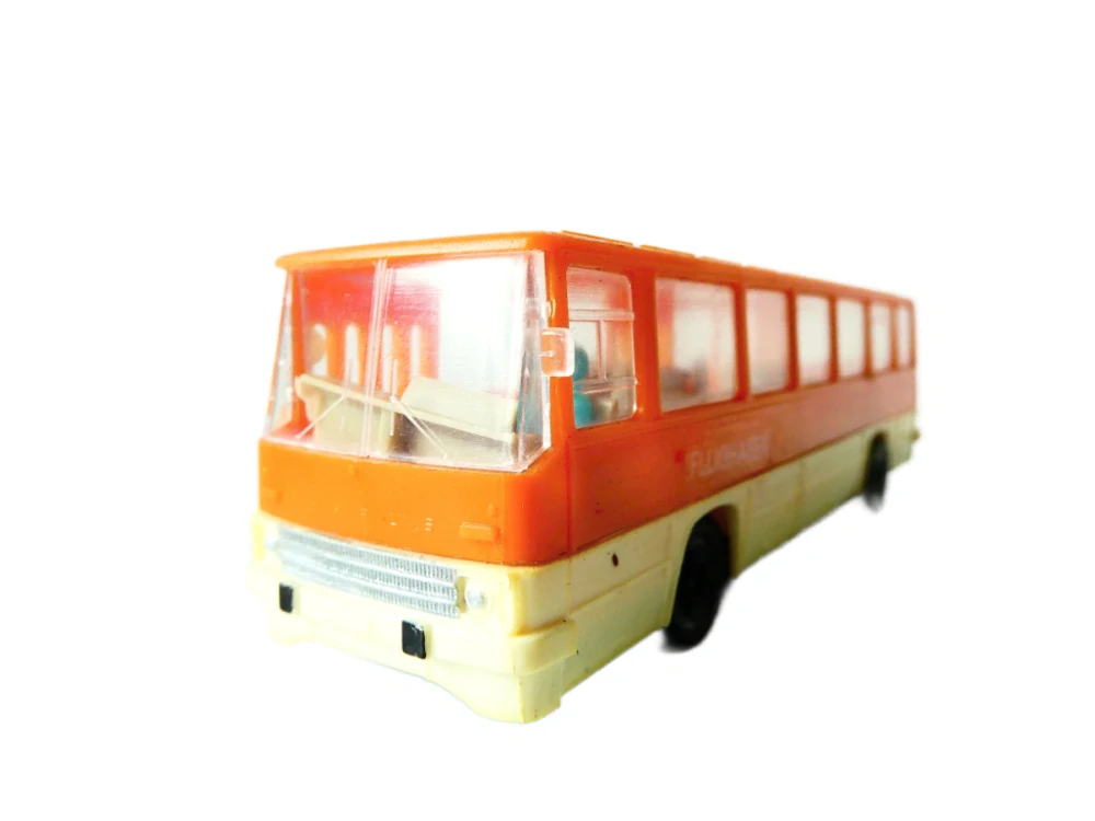 H0 VEB Plastspielwaren Berlin - Autobus Ikarus 260 FLUGHAFEN v orig. krabičce PĚKNÝ STAV