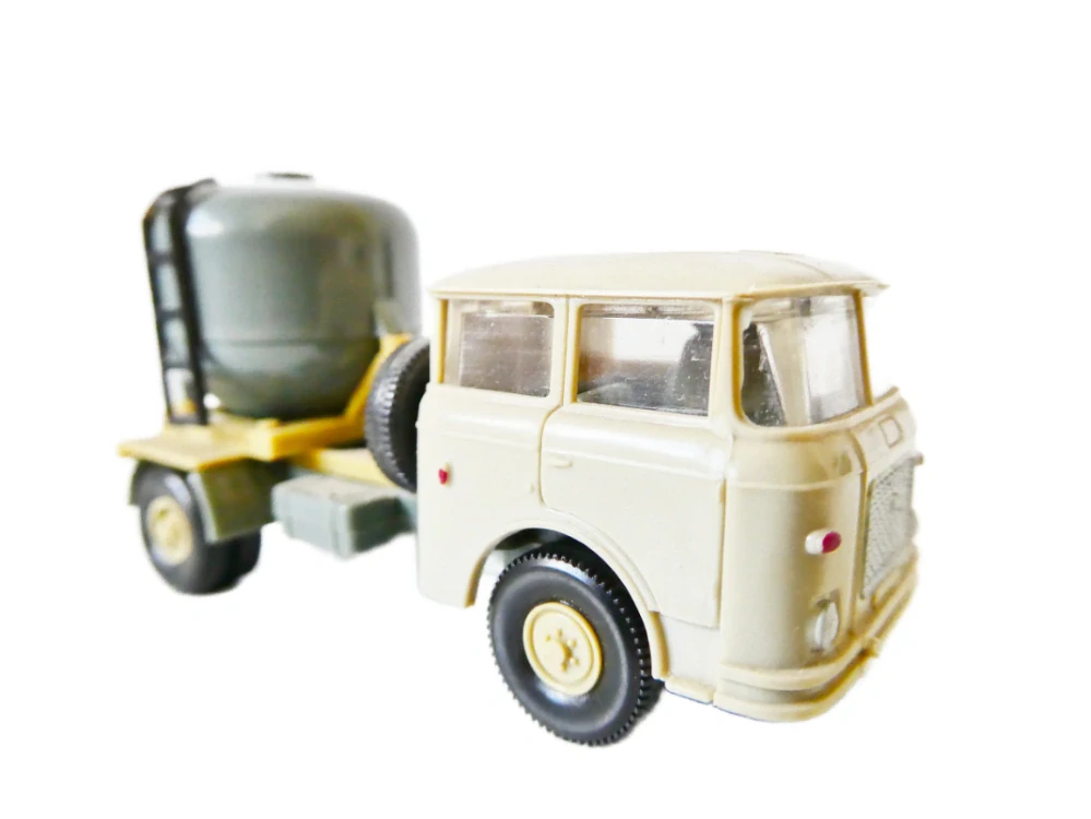 H0 PERMOT Nákladní automobil ŠKODA - cement PĚKNÝ STAV