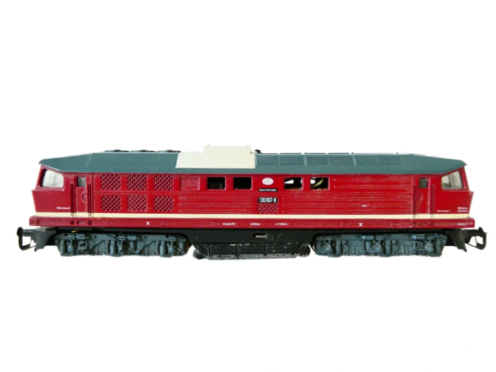 TT BTTB Dieselová lokomotiva BR 130 007-8 DR NA OPRAVU NEBO NÁHRADNÍ DÍLY (nejede, motor je slyšet, svítí)