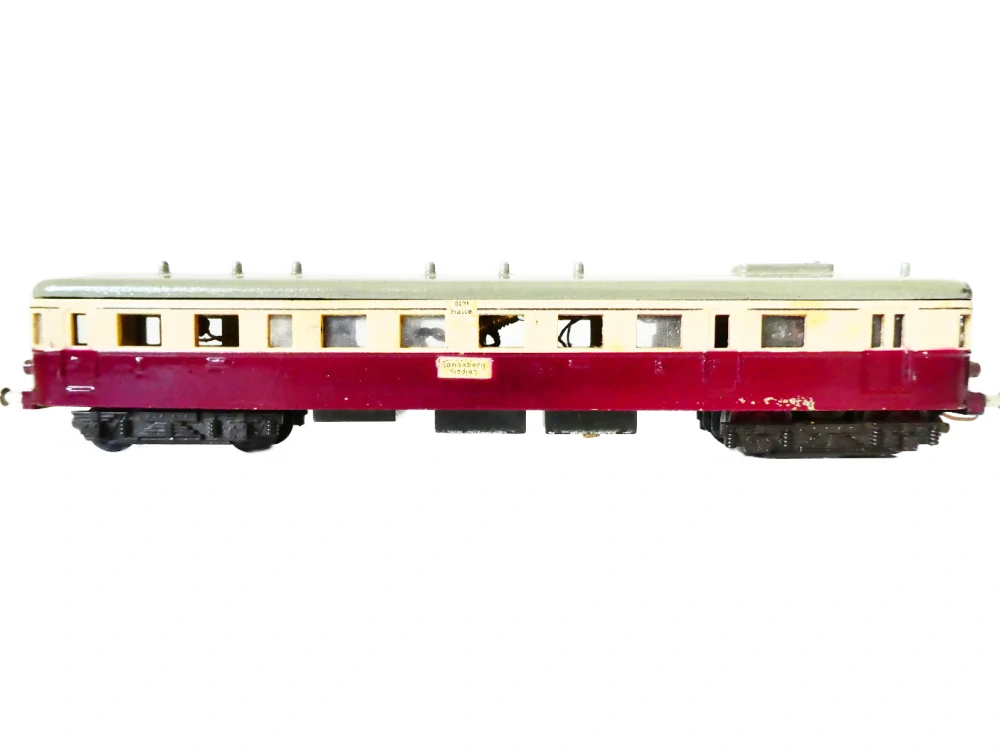 H0 PIKO Motorový vůz 3. tř. 0401 Halle (ANTIK) NA SERVIS (jede i při změně směru pořád jedním směrem)