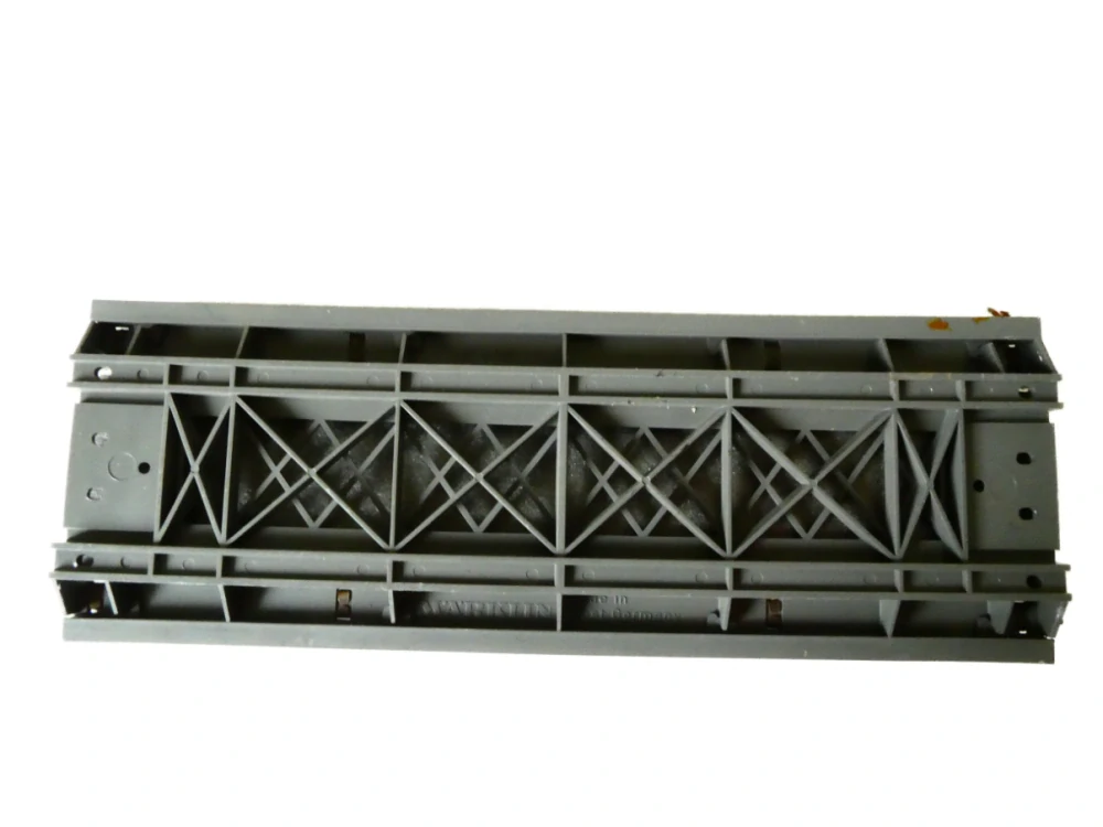 H0 Märklin 7268 Rovný most / rampa 180 x 65 mm s vloženou silnicí - LZE VYNDAT