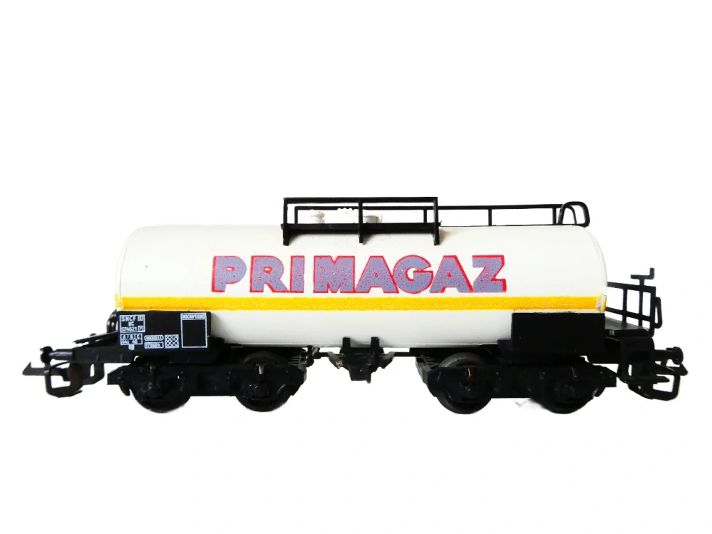 TT ZEUKE Cisternový vůz PRIMAGAZ SNCF TOP STAV NEPOUŽITÝ v krabičce