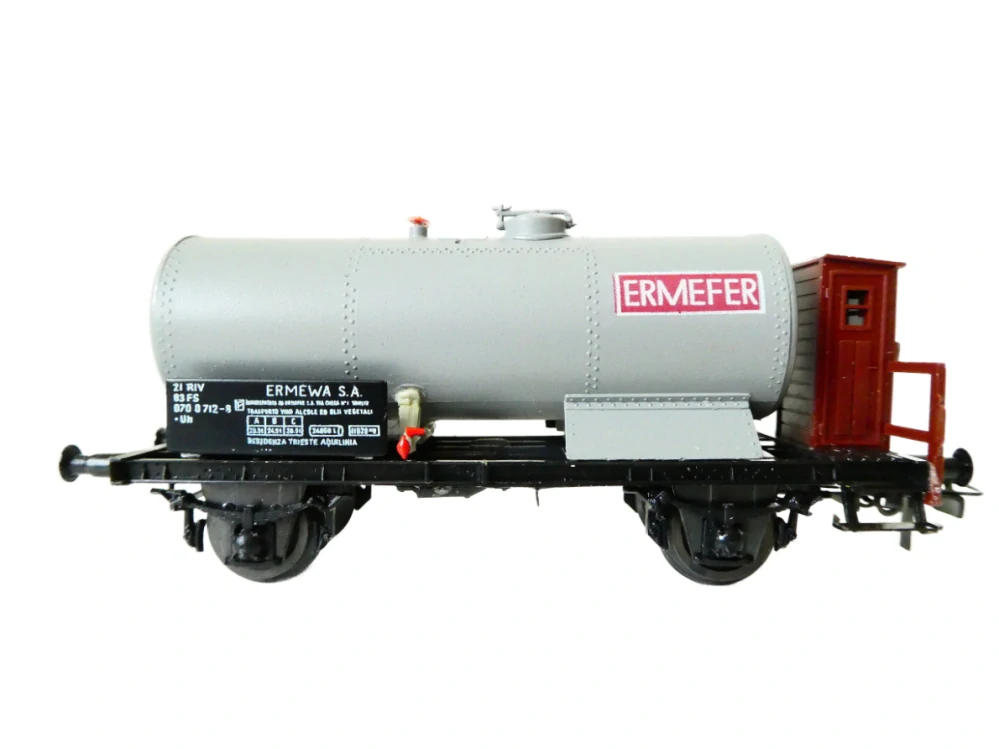 H0 SCHICHT Cisternový vůz 21 83 070 0712-8 ERMEFER s budkou brzdaře FS