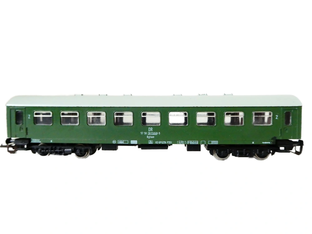 TT ZEUKE/BTTB Osobní vůz 57 50 28-15068-9 Bghwe DR - kratší verze PĚKNÝ STAV