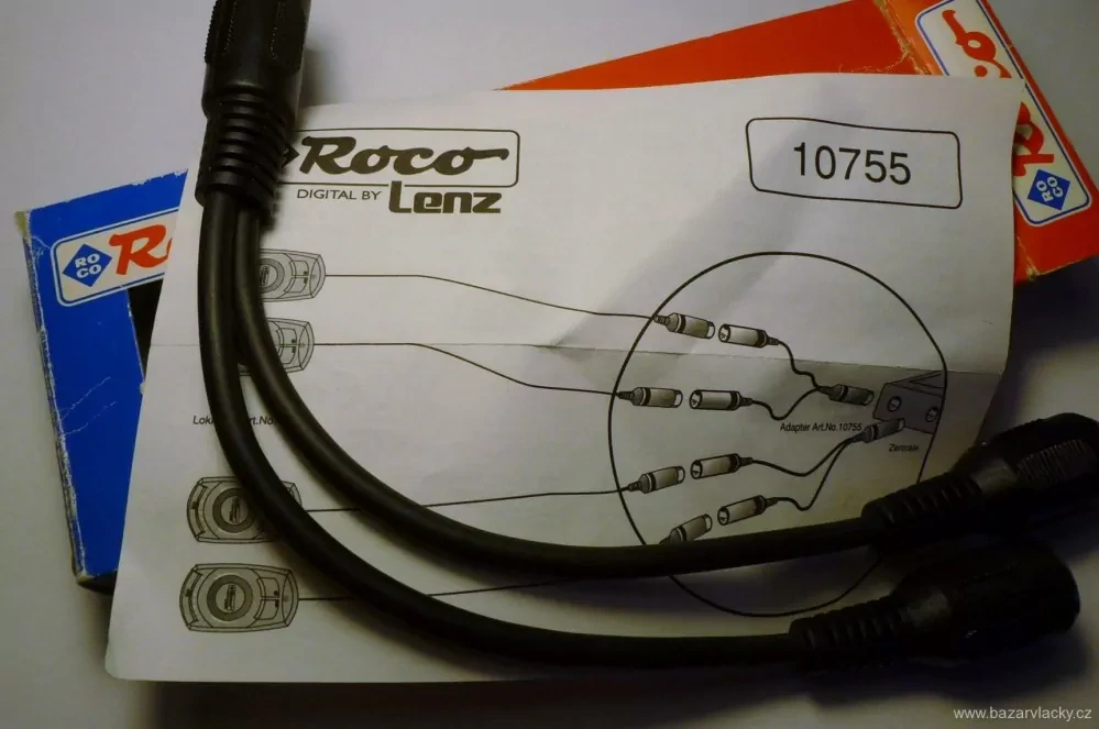 10755 ROCO KABELOVÁ ROZDVOJKA - DVOUFÁZOVÝ ADAPTÉR PRO MODELOVOU ŽELEZNICI NEPOUŽITÉ v orig. balení