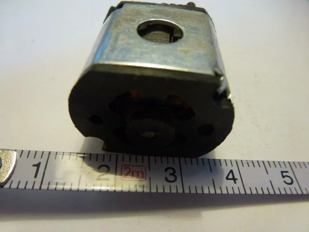 H0 - Motor do lokomotivy (pravděpodobně MEHANO - TECH)