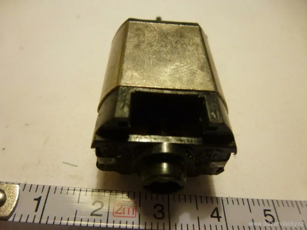 H0 - Motor do lokomotivy