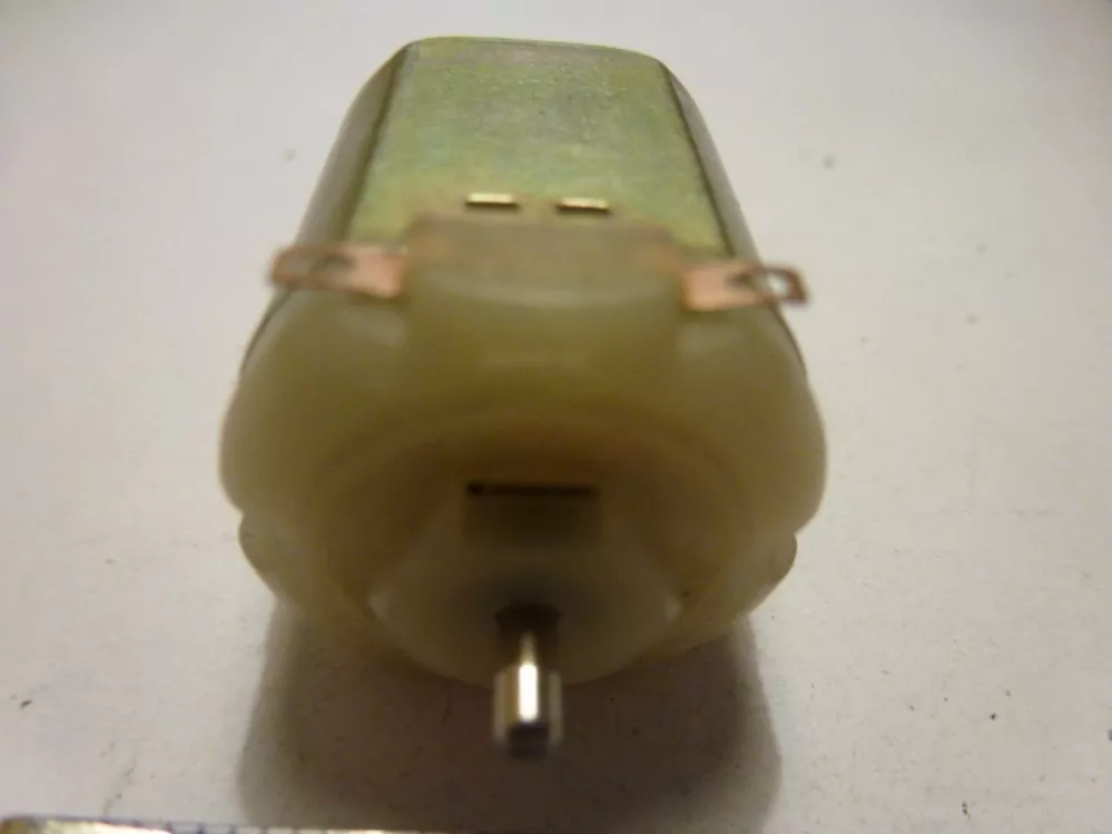 H0 - Motor do lokomotivy