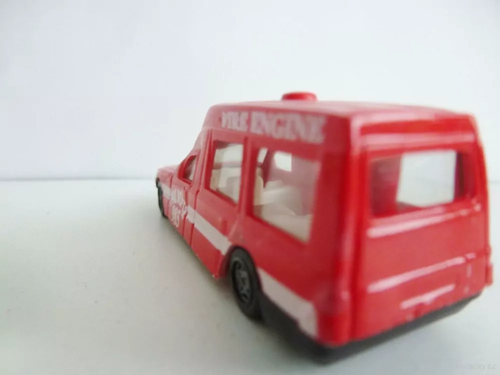 H0 Dodávka - hasiči New-Ray