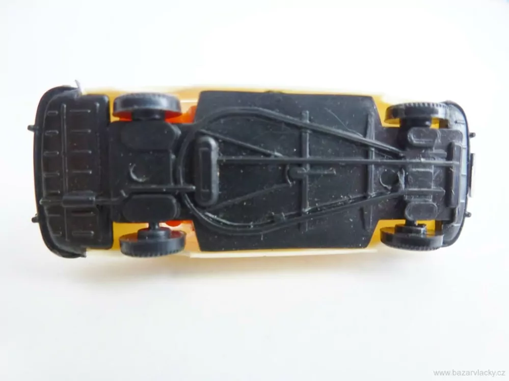 H0 Osobní automobil Wartburg 353