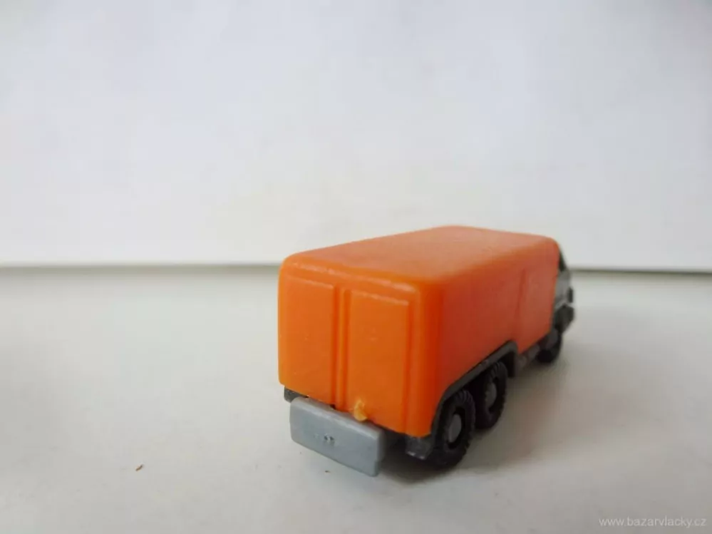 N Nákladní automobil skříň 