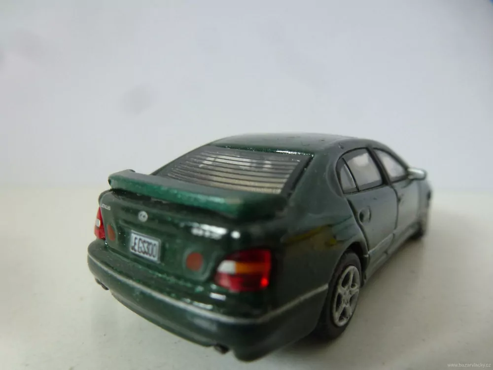 Osobní automobil Lexus GS300