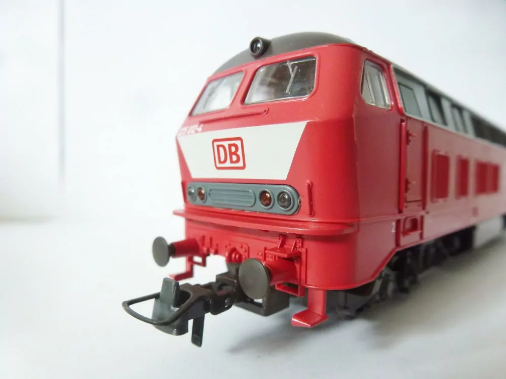 H0 ROCO - Dieselová lokomotiva BR 225 012-4 DB TOP STAV NOVÁ