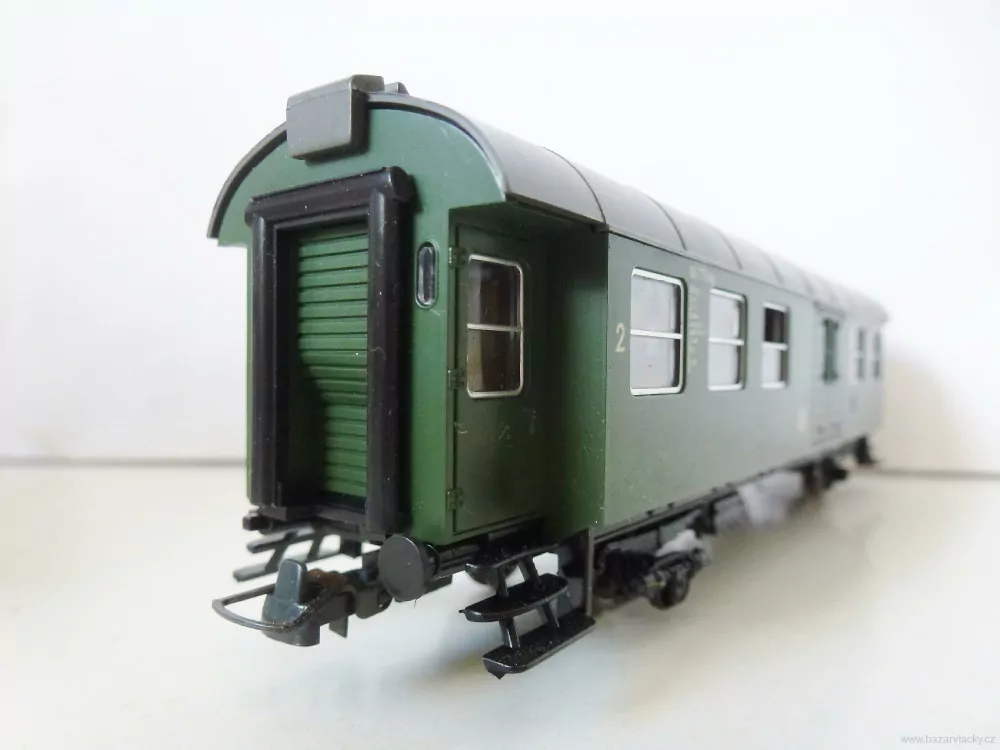 H0 ROCO Osobní vůz 2. tř. DB