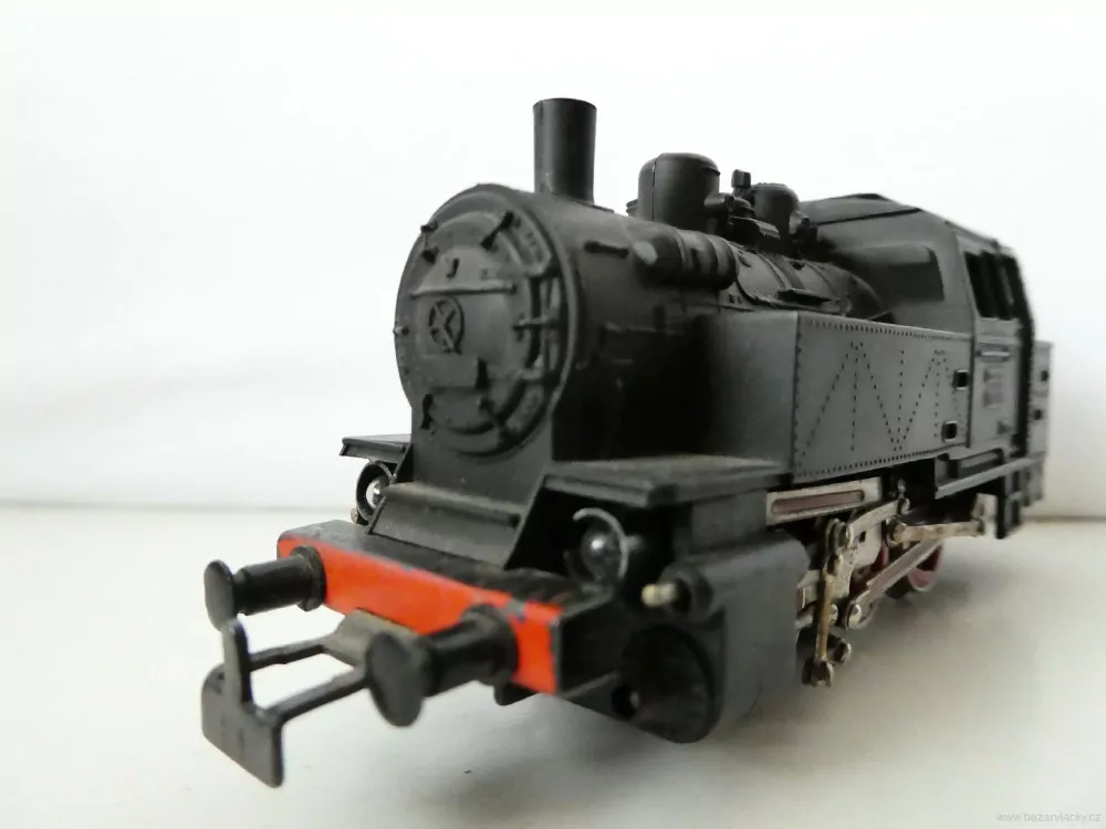 H0 PIKO Parní lokomotiva BR 80 018 DR OSVĚTLENÁ