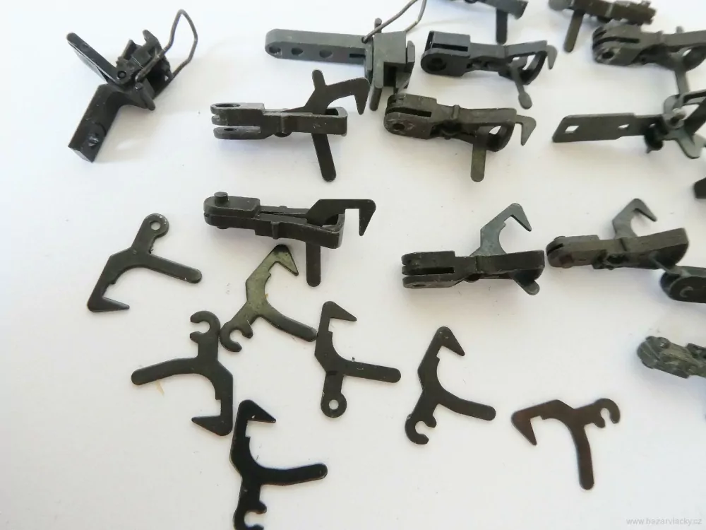 H0 MIX SET 15 ks Spřáhlo + náhradní díly