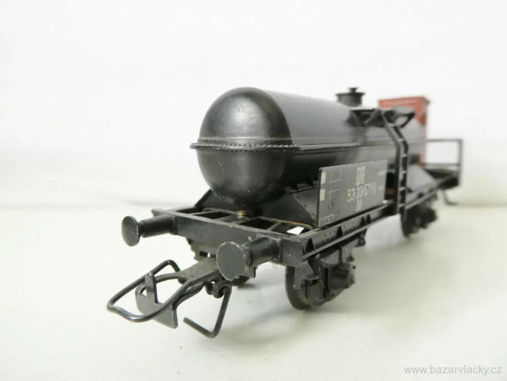 H0 SCHICHT Cisternový vůz s budkou brzdaře DR 